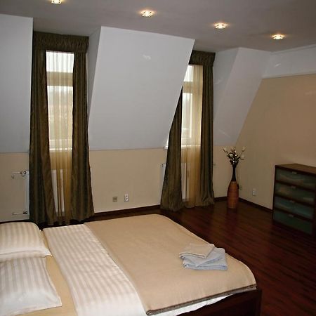 Apartman Dr. Engla Карлови Вари Стая снимка